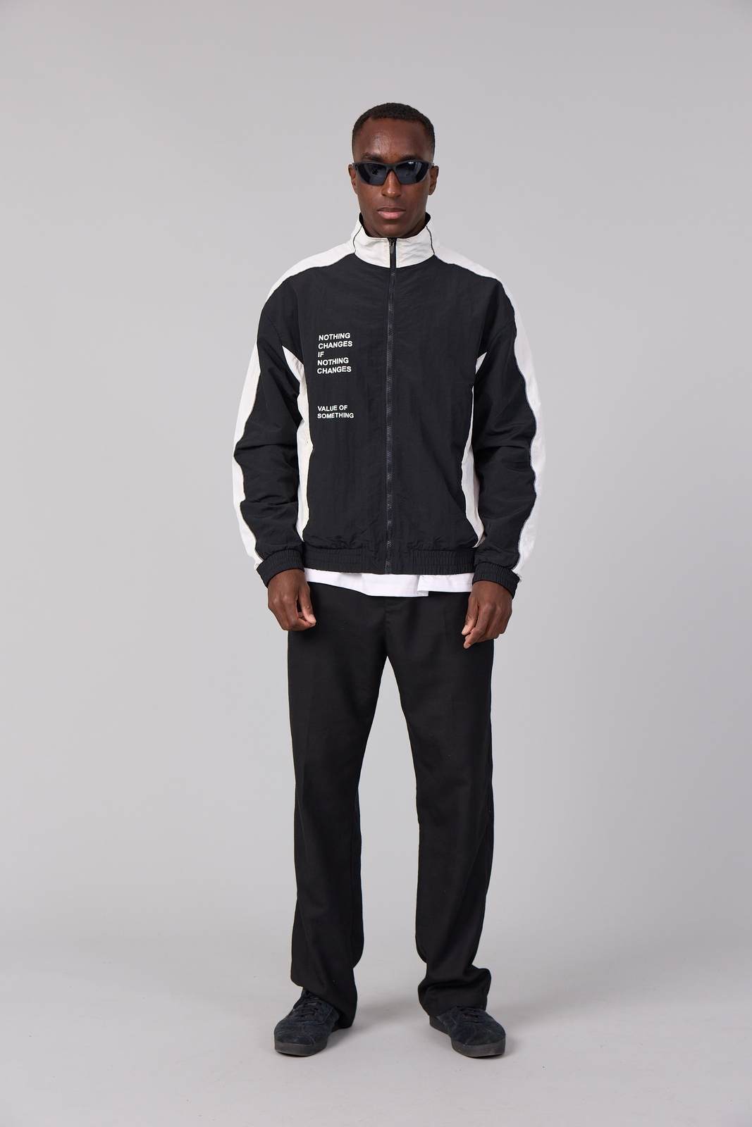 11UNSTOPPABLE WINDBREAKER hover